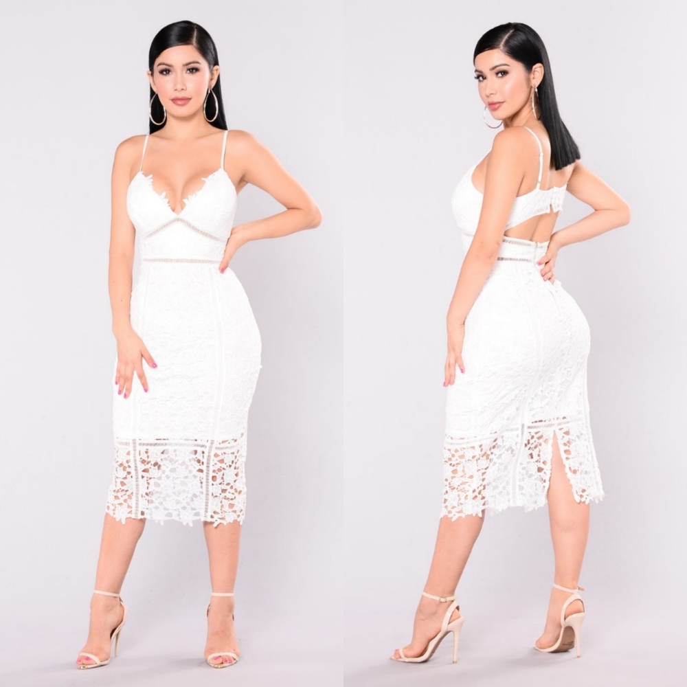 Mariposa Floral Crochet Midi Lace Dress in White